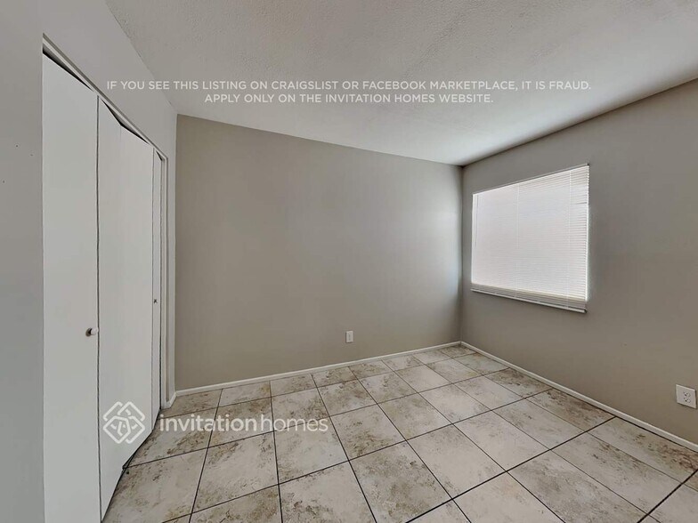 Building Photo - 1146 E Hatcher Rd