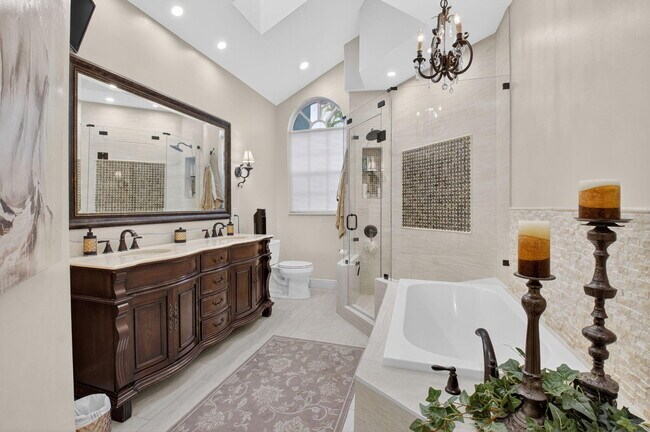 Building Photo - 2500 NW 66th Dr