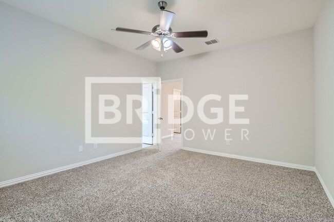 Building Photo - 1316 Lakecrest Ln
