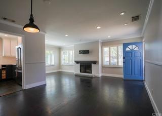 Building Photo - 3 bedroom in Reseda CA 91335