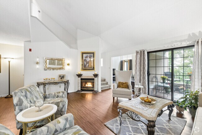 Interior Photo - The Overlook