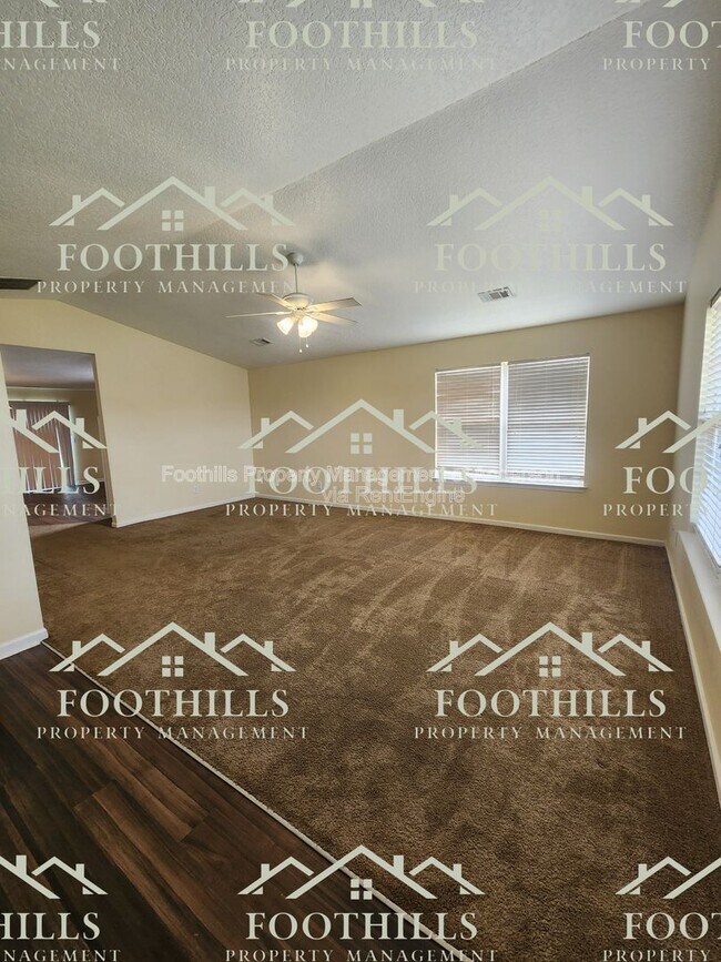 Building Photo - 131 Veranda Cir