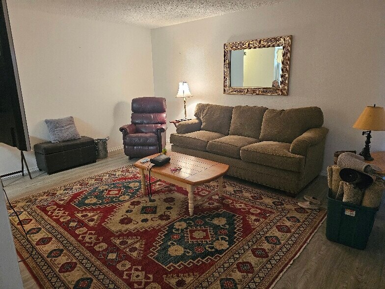 Primary Photo - 6016 N Atlantic St