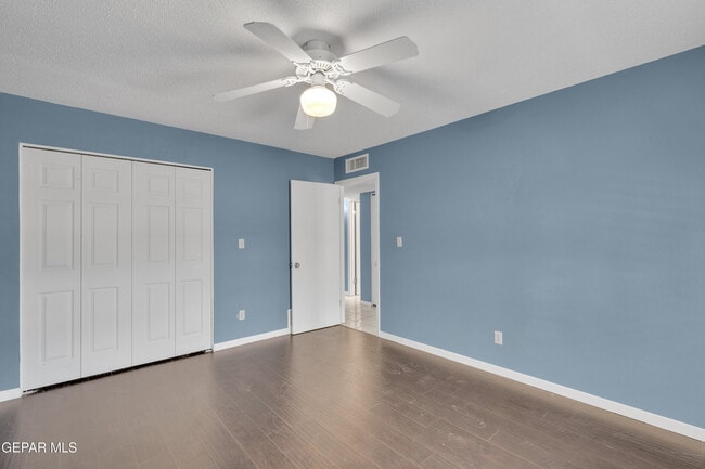 Building Photo - 6820 Villa Hermosa Dr