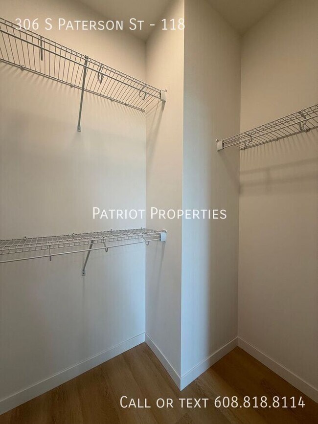 Building Photo - 306 S Paterson St