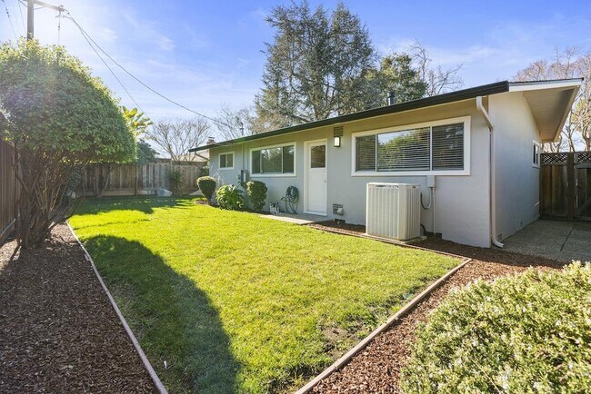 Building Photo - 3274 Todd Way