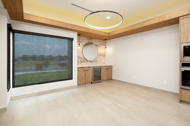 Building Photo - 706 Sage Ln