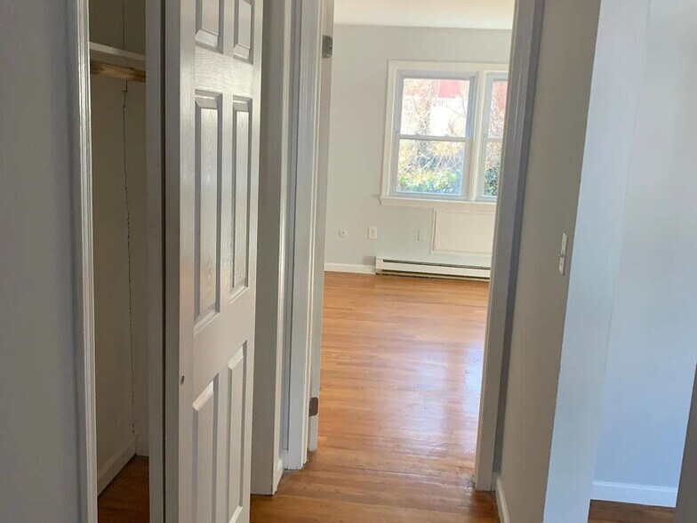 Building Photo - 4 Windsor Terrace