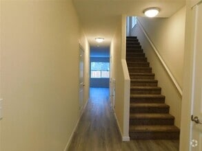 Building Photo - 569