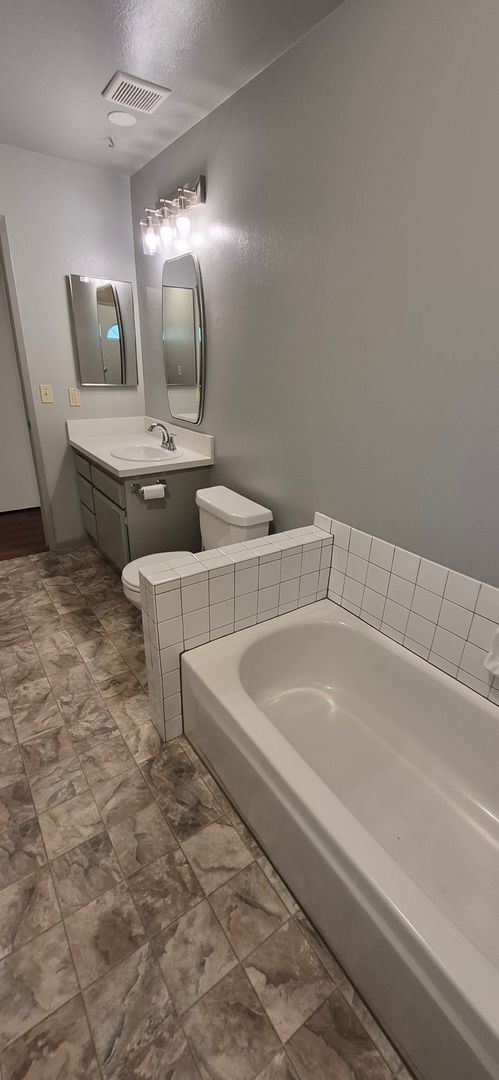 Building Photo - Beautifully maintained, Suisun City 3-bedroom, 2-bath home showcasing true pride of ownership! - ...