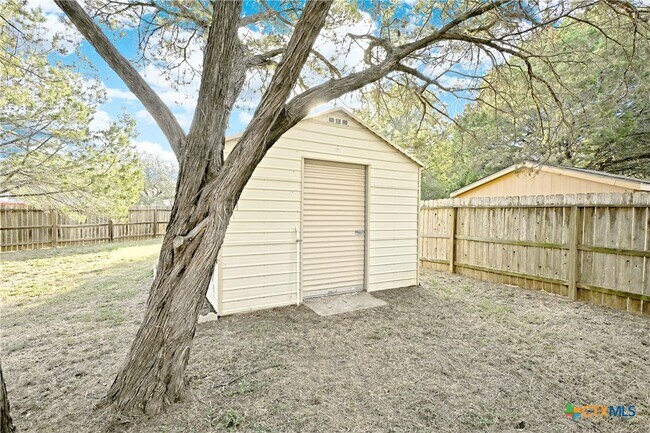 Building Photo - 2725 Diamond Trail