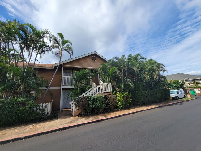 Building Photo - Available Now – Clean & Comfortable 2-Bedroom at Kihei Villages