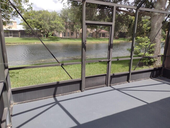 Building Photo - 1740 SW 110th Terrace