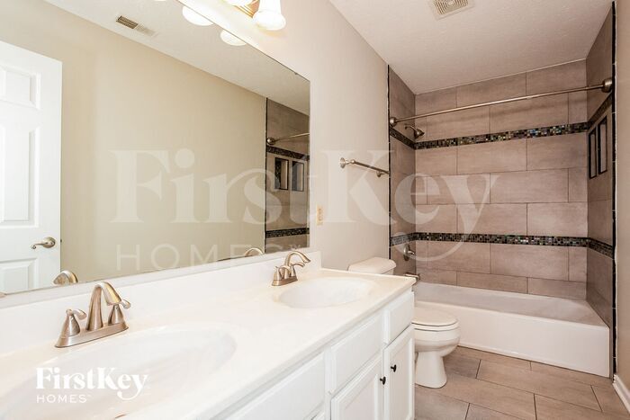 Building Photo - 10010 Fountain Springs Ct