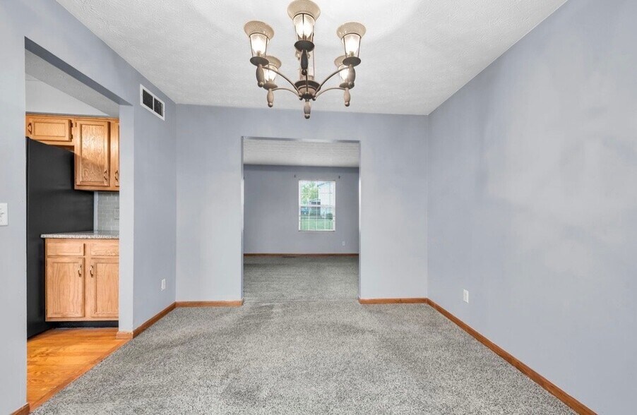 Building Photo - 4335 Shandon Dr