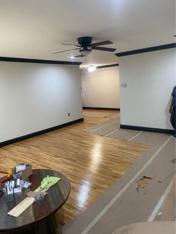 Building Photo - 1122 N Powers Dr