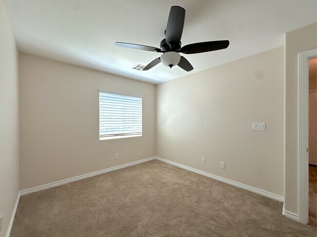 Building Photo - 9221 Candilela Ct