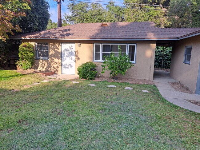 Back house - 4574 Viro Rd