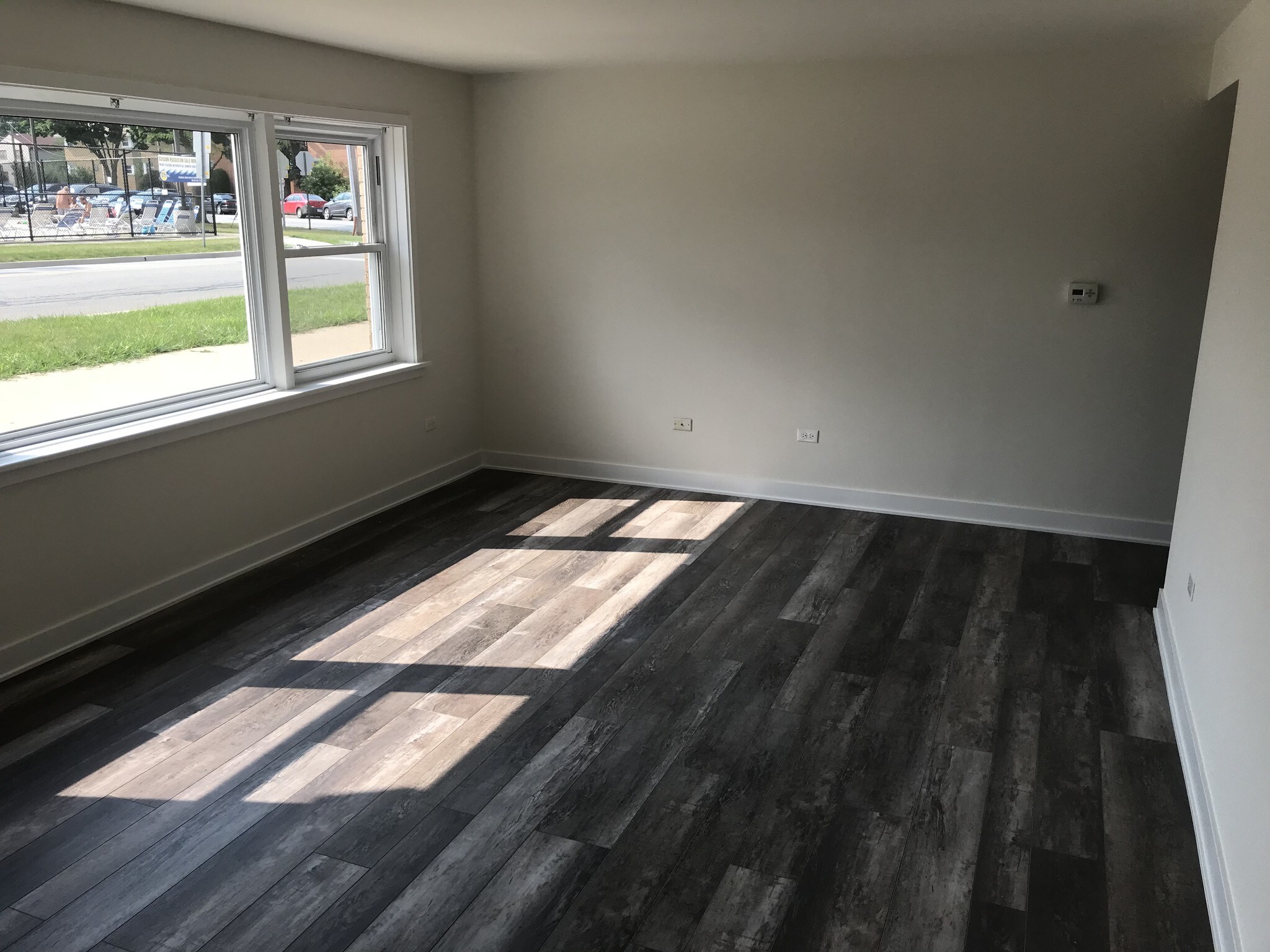 Building Photo - 9647 Pacific Ave