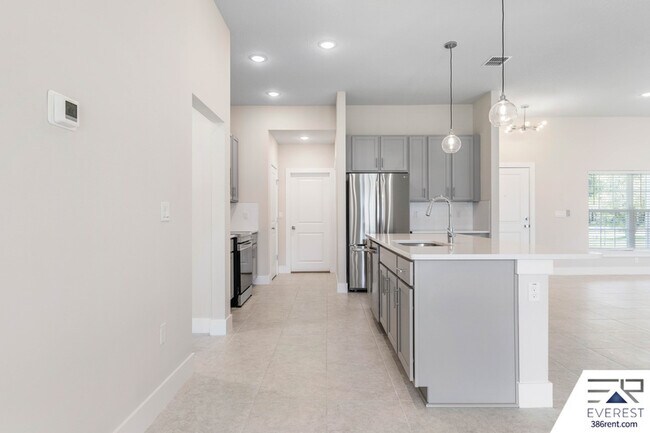 Building Photo - 58 Buttermill Dr