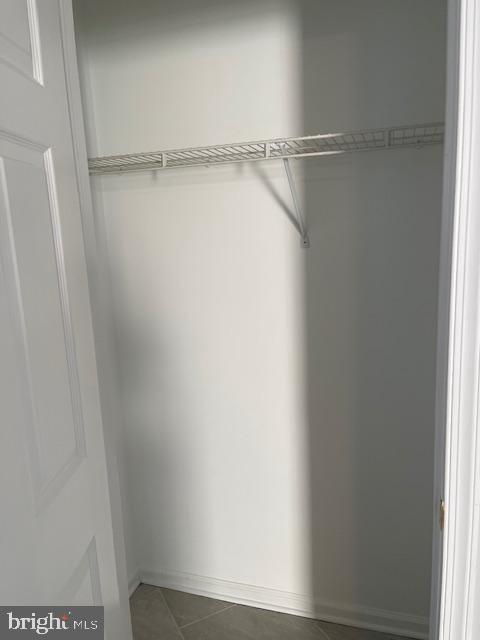 Building Photo - 19 Sir Thomas Ln