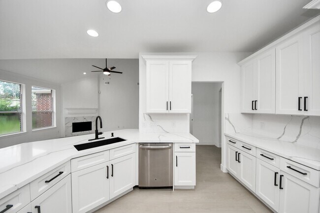 Building Photo - 21214 Lilac Meadows Ln