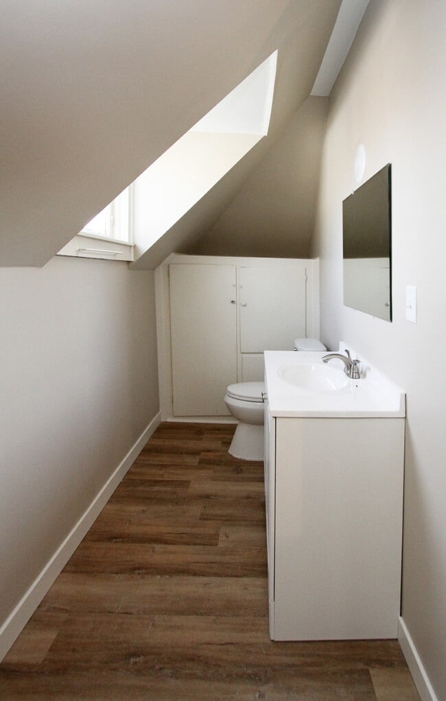 Building Photo - 1232 S 16th St