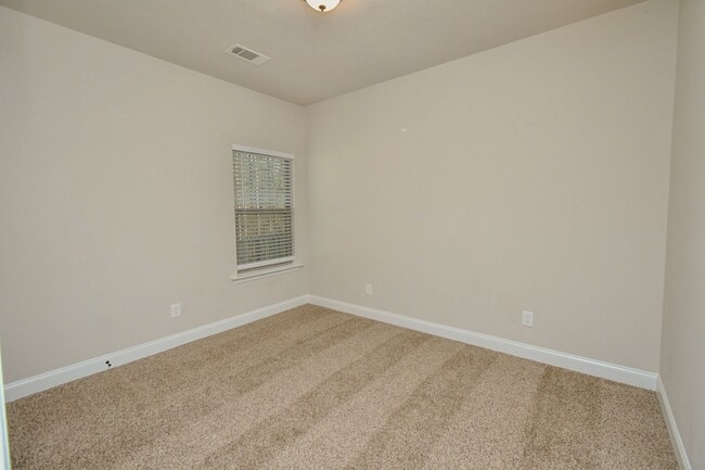 Building Photo - 4 Bedroom Near Fort Eisenhower