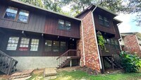 Building Photo - 803 Timbers Ct