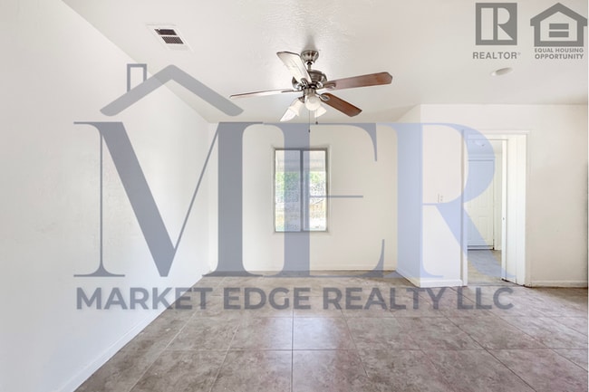 Building Photo - 2Bed/1Bath Home 24th St/Thomas Rd! $199 MOVE-IN SPECIAL! Ready for Immediate Move-In!