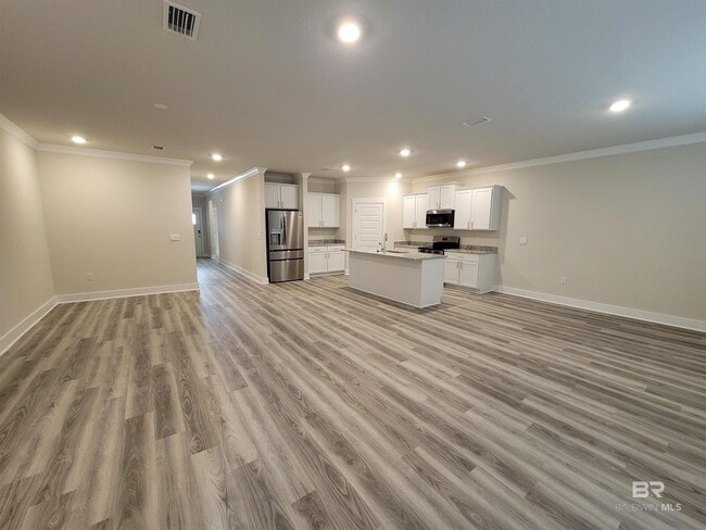 Building Photo - 1045 Hayward Lp