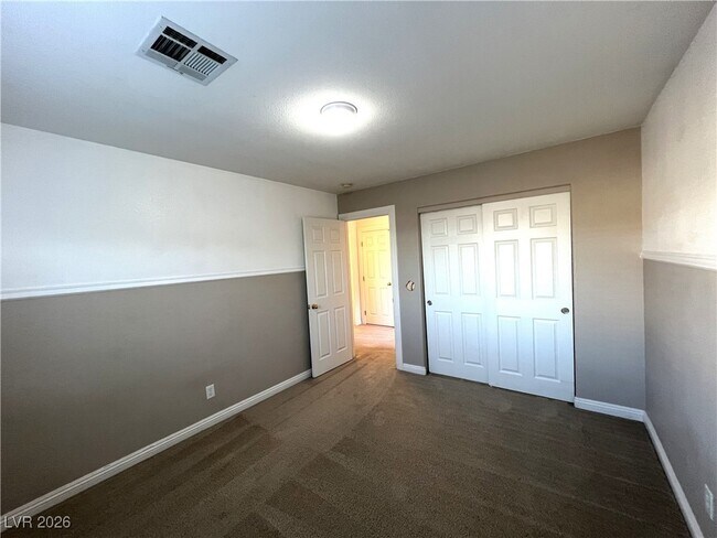 Building Photo - 9145 Murmuring Tide Ave