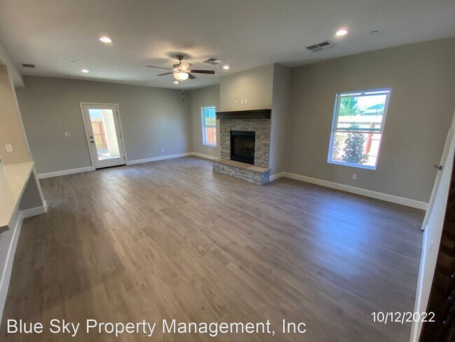 Building Photo - 4 br, 3.5 bath House - 1997 W Heritage Ct