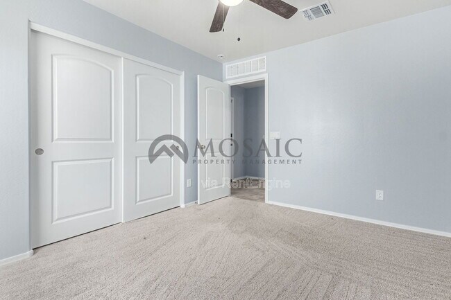 Building Photo - 1517 E Saint Catherine Ave