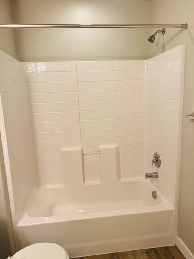 Building Photo - 505 Fox Chase Dr