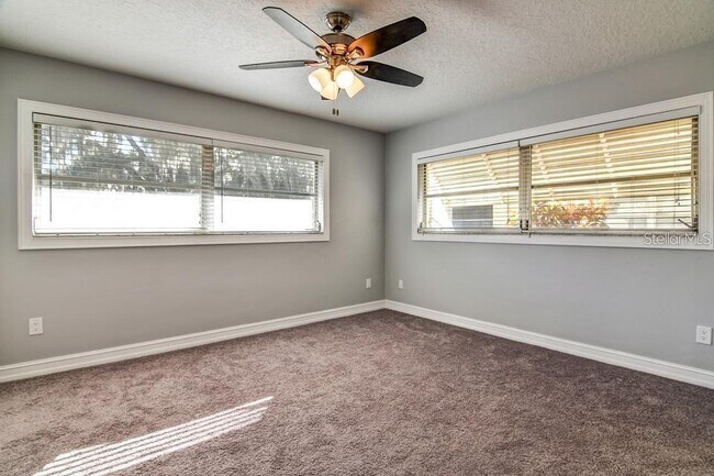 Building Photo - 1456 Jasmine Way