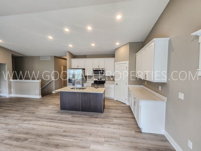 Building Photo - Brand New 4 Bedroom, 3 Bath 3 car garage Home in Waukee with a 3-Car Garage