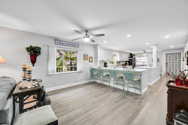 Building Photo - 5759 Phoenix Palm Ct