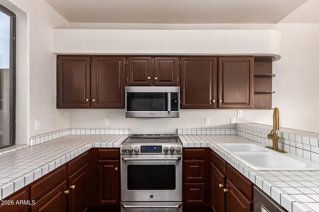 Building Photo - 10113 N 103rd St