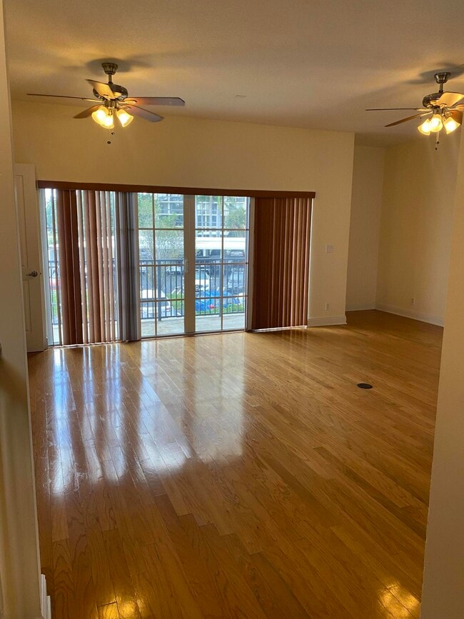 Building Photo - 1950 Presidential Way