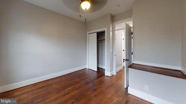 Building Photo - 635 20th St NE