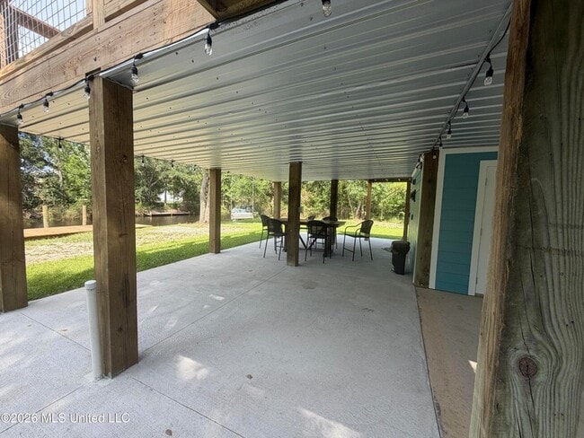Building Photo - 4060 Cardinal St