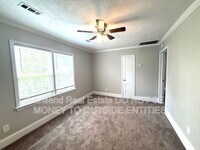 Building Photo - 217 N Virginia Ave