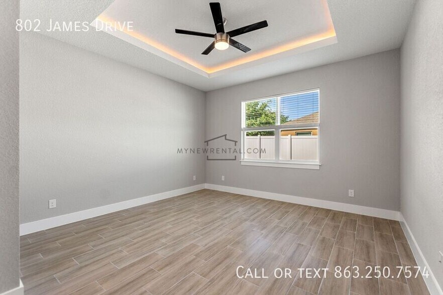 Building Photo - 802 James Dr