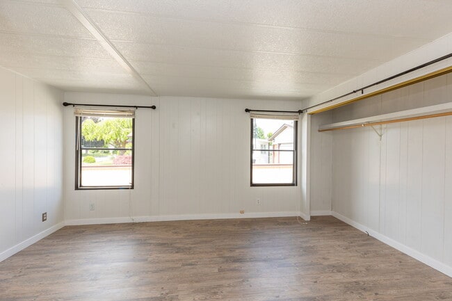 Building Photo - 2818 N Joel Rd