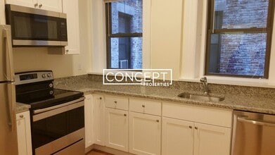 Building Photo - 1462 Beacon St