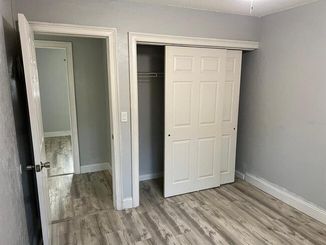 Building Photo - 455 Las Palmas Cir