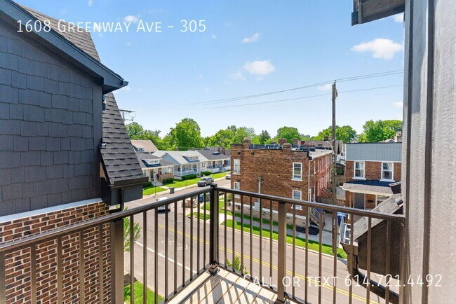 Building Photo - 1608 Greenway Ave