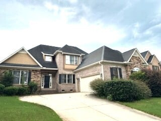 Primary Photo - Four Bedroom Brick House for Rent just off...