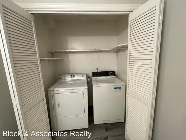 Building Photo - 2 br, 1.5 bath House - 1 Jadewood Court A